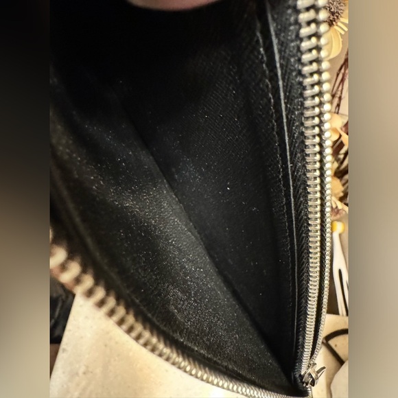 Louis Vuitton Graphite Long Zip Wallet w/ wristlet - Picture 5 of 14